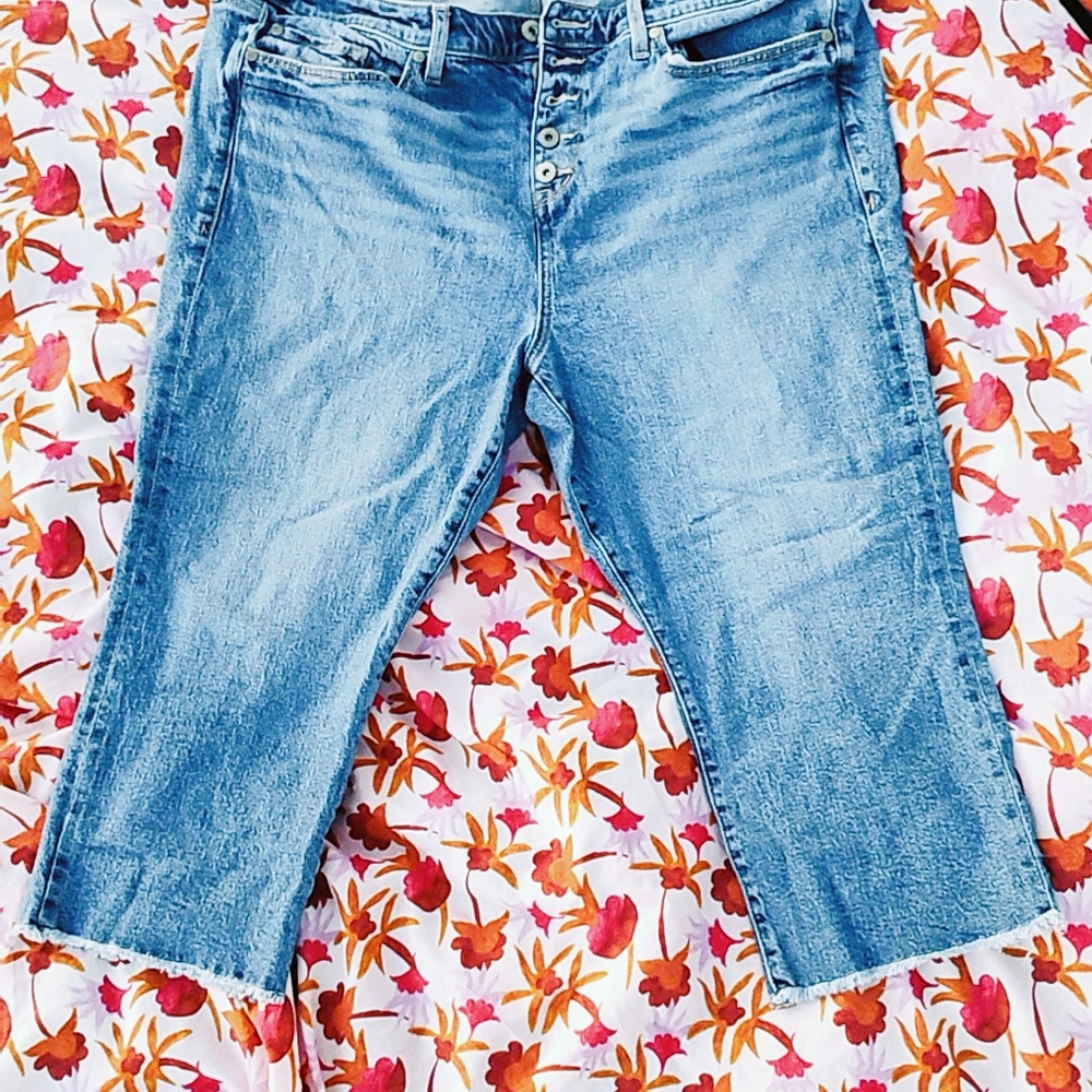 Torrid Blue Ankle Cropped Jeans with Faded Detail